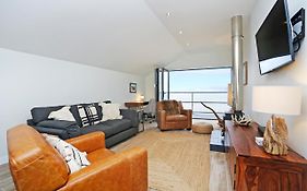 Musselburgh - Stylish 3 Bed With Stunning Sea Views